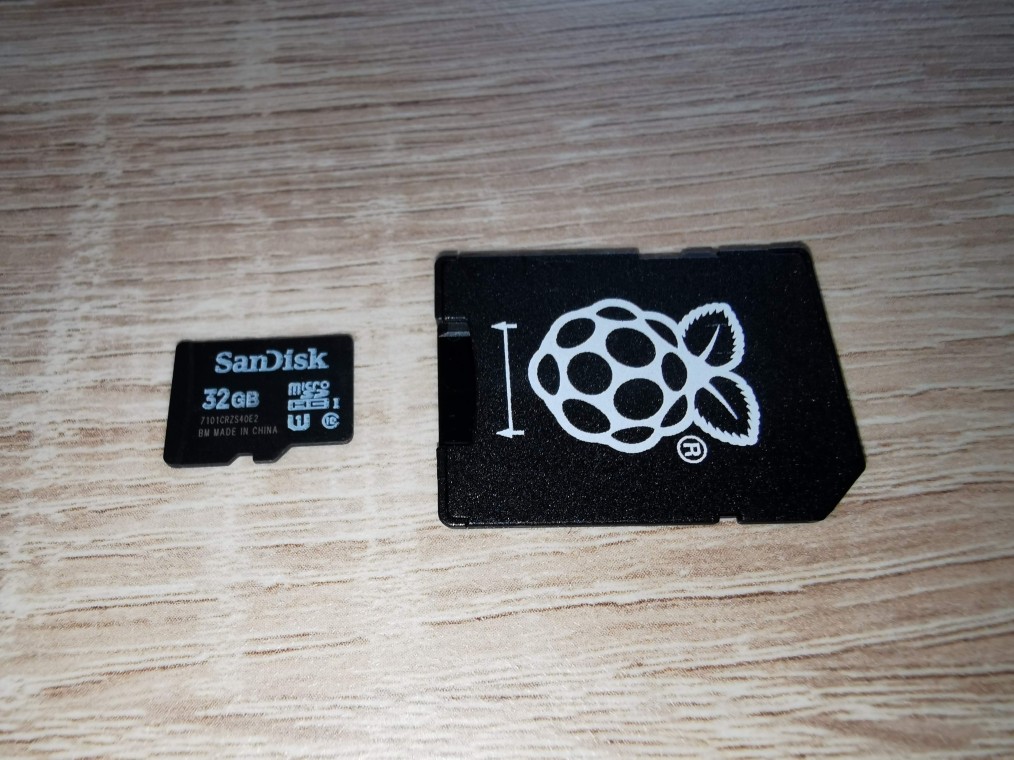 Micro SD karta s adaptérem